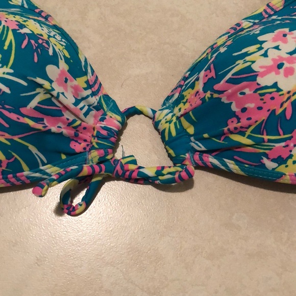 Bikini - Picture 5 of 5